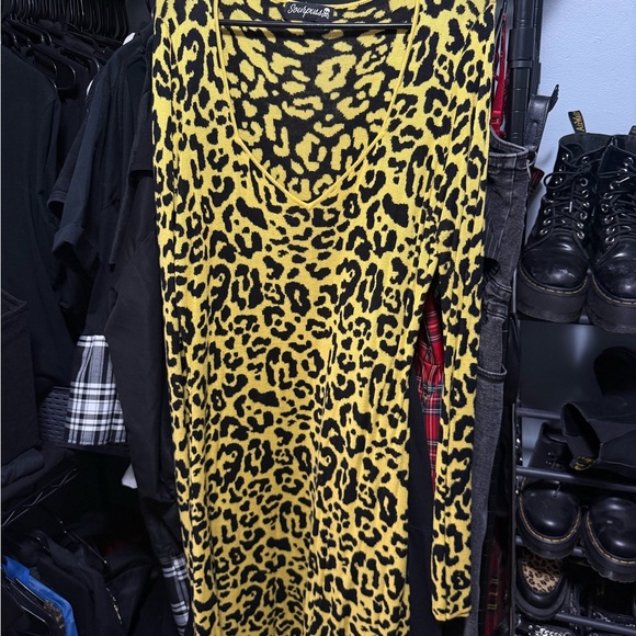 Sourpuss Dresses & Skirts - Sourpuss Yellow Leopard Print Long Sleeve Dress